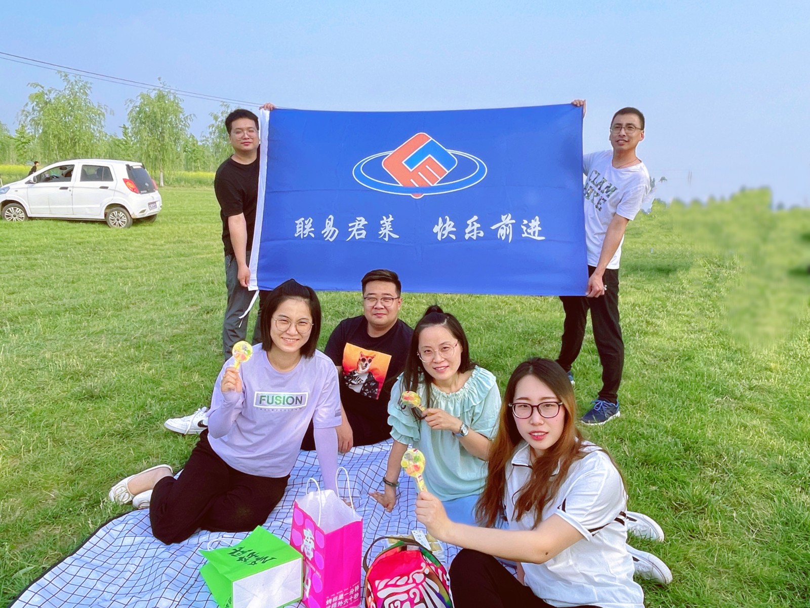 687d1130a04d5a9188acf65a054db39.jpg